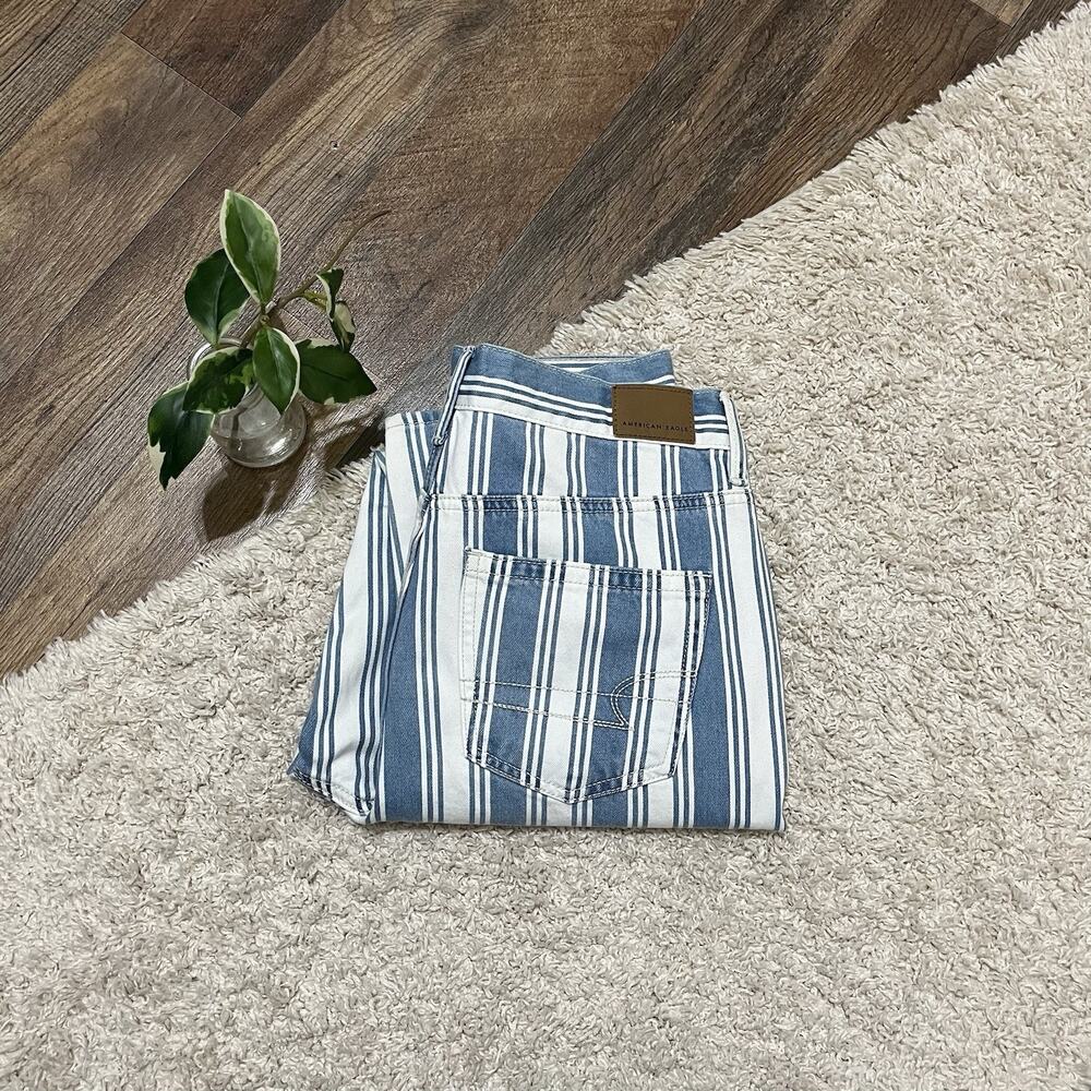American Eagle Size 4 White Blue Vertical Striped High-Rise Mom Jeans
